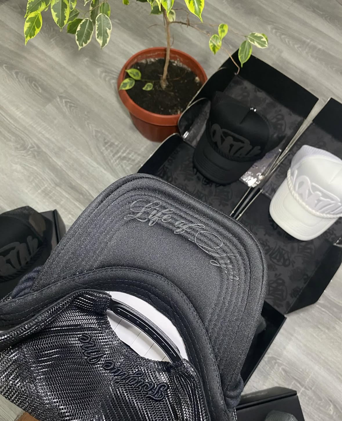sy_a trucker hat