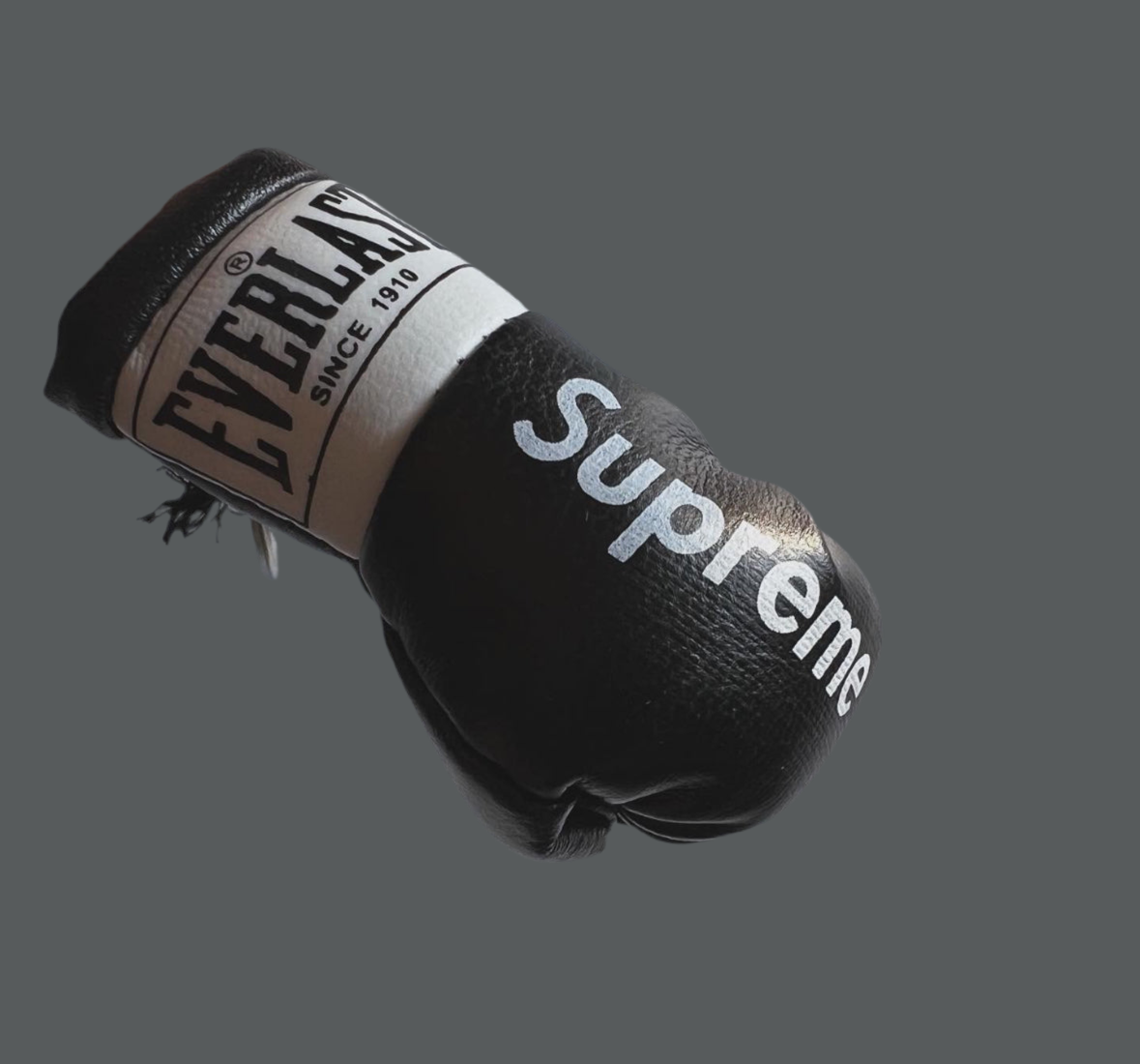 Sup boxing gloves keychain
