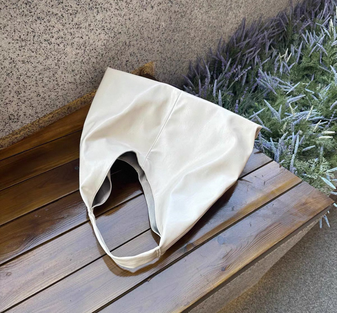 Minimalist Tote bag