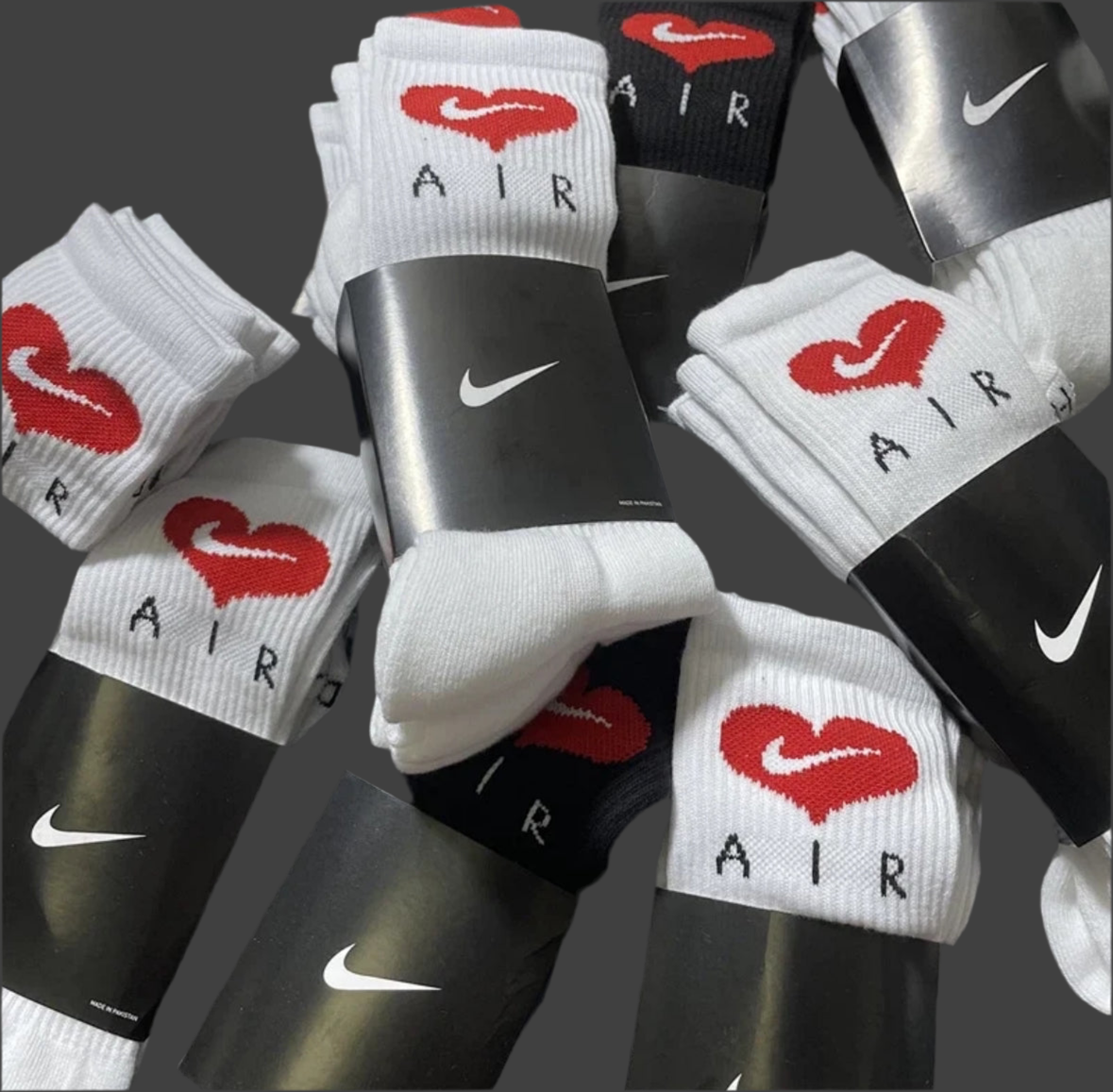 Pack of 3 Nke heart socks